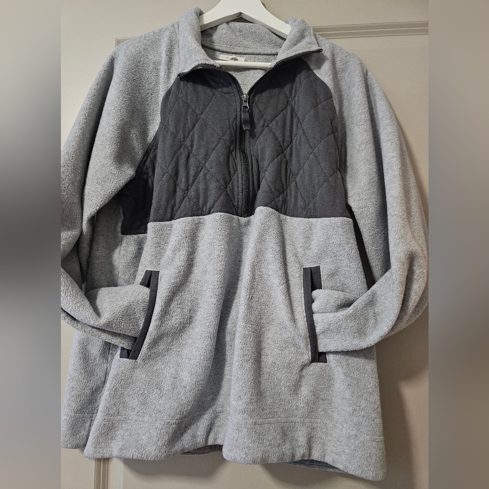 Pullover sweater